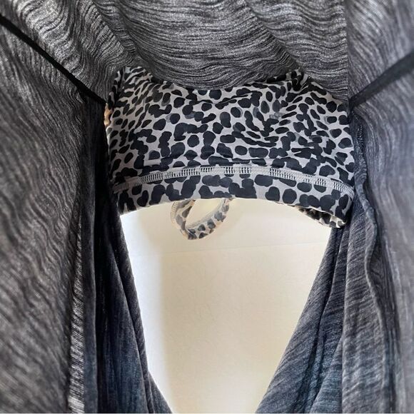 𝅺LULULEMON Free to be Wild Animal Print Tank 4 - Picture 3 of 6